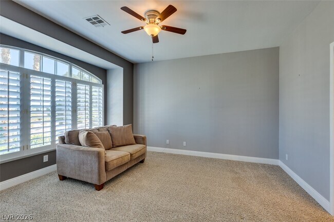 Building Photo - 152 Ultra Dr
