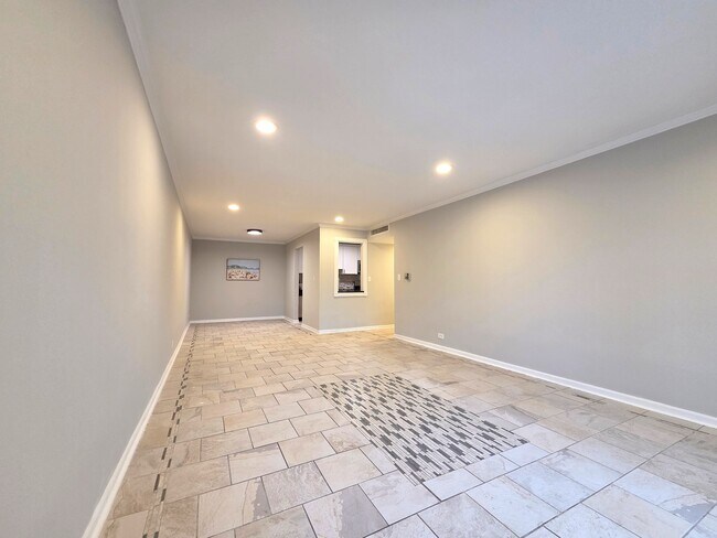 Building Photo - 5001 Carriage Way Dr