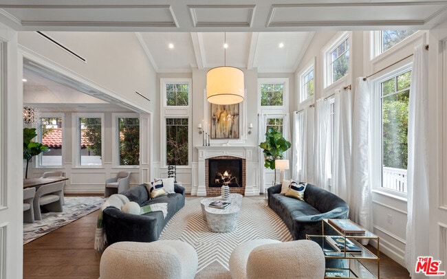 Building Photo - 1836 Laurel Canyon Blvd