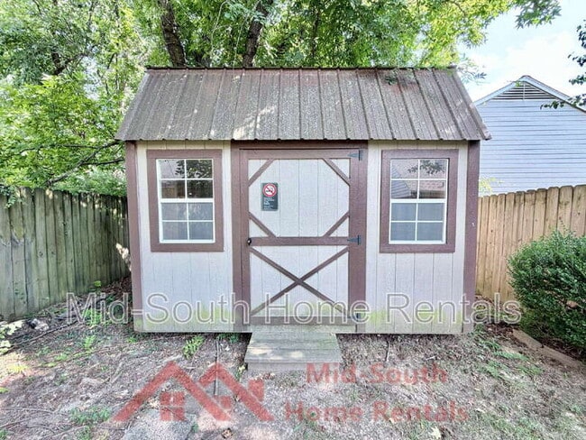 Building Photo - 8339 Honey Dew Cove
