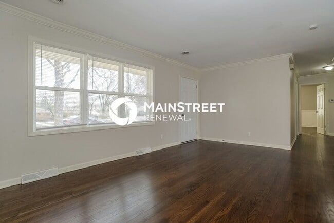 Building Photo - 3 Bedroom Pet-Friendly Home in Shawnee, KS...