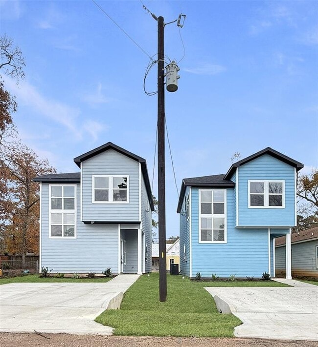 Building Photo - 16366 Eastchase St