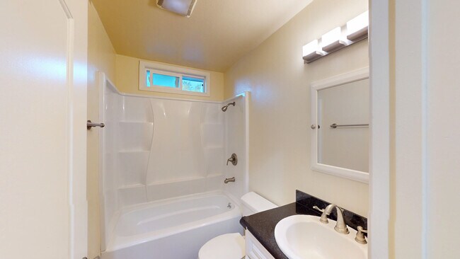 Building Photo - 15451 Marty Dr