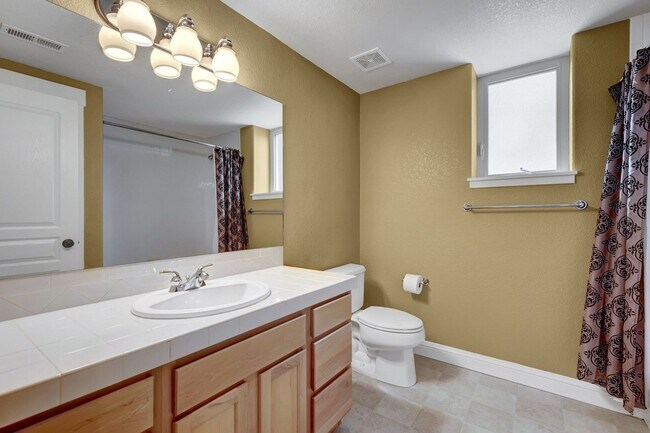 Building Photo - 2908 Glen Arbor Dr