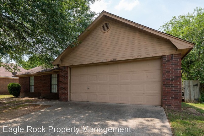 Building Photo - 3 br, 2 bath House - 2245 Krystal Kreek Drive