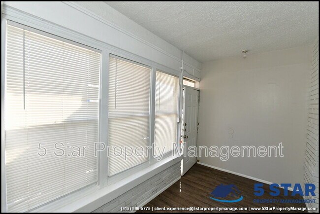 Building Photo - 3519 Douglas Ave