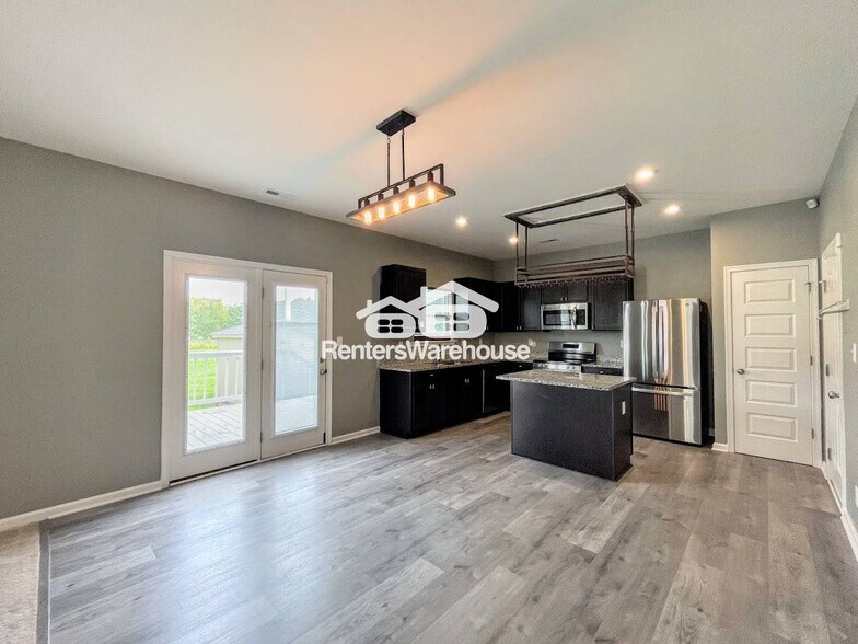Building Photo - 108 Mdws Lndg Ln