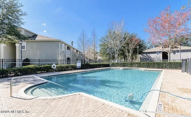 Building Photo - 6100 Maggies Cir