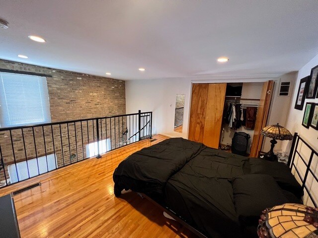 Building Photo - 2129 N Southport Ave