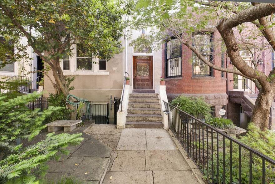 Building Photo - 1821 19th St NW