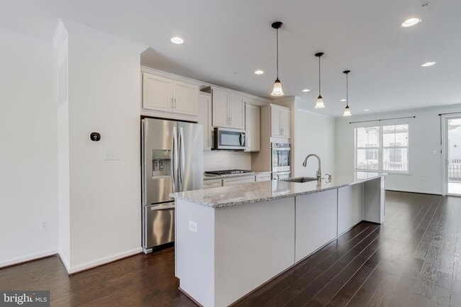 Building Photo - 22036 Plover St