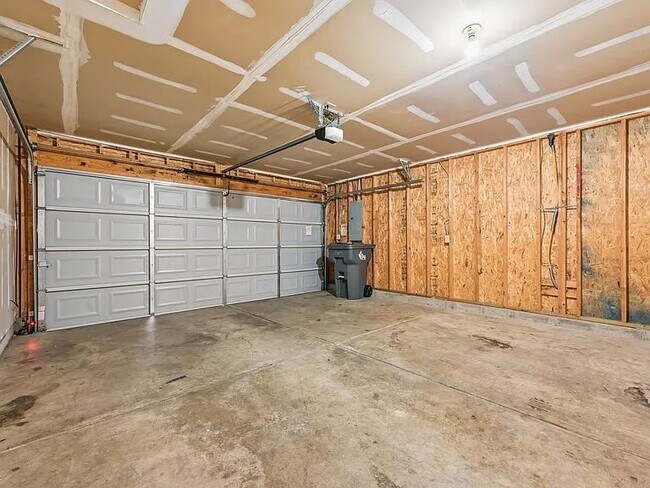 Building Photo - 11355 Congaree Way