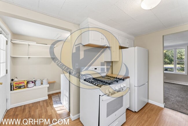 Building Photo - 3 bedroom ranch in the Kearsley School Dis...