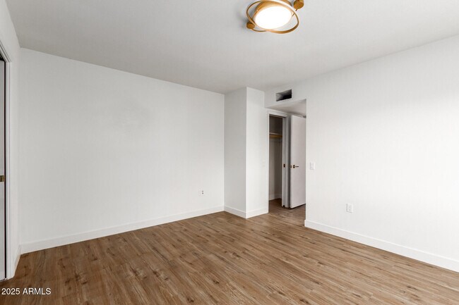 Building Photo - 9339 W Spanish Moss Ln