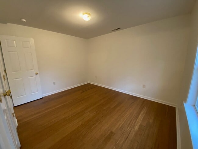 Building Photo - West Asheville - Recently Renovated 3-Bedroom home with large yard