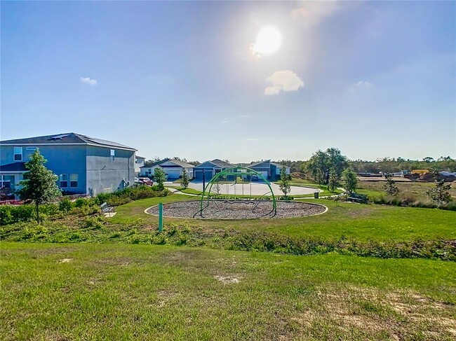 Building Photo - 1043 Lakeshore Breeze Pl