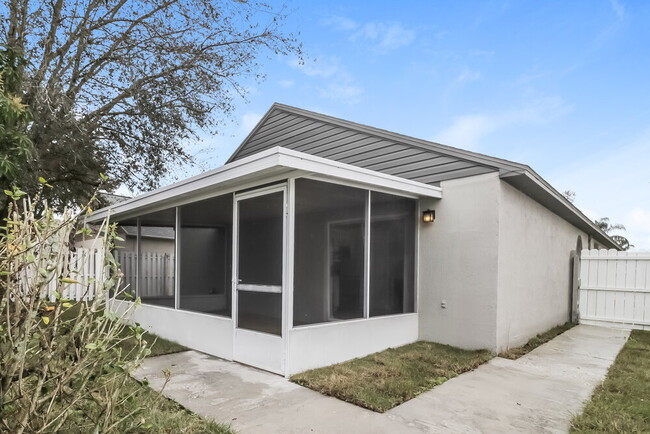 Building Photo - 7661 Harbor Bend Cir
