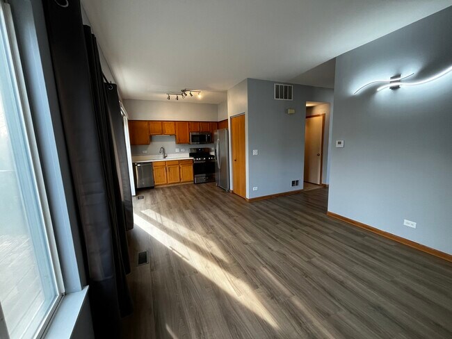 Building Photo - 2828 Alameda Ct