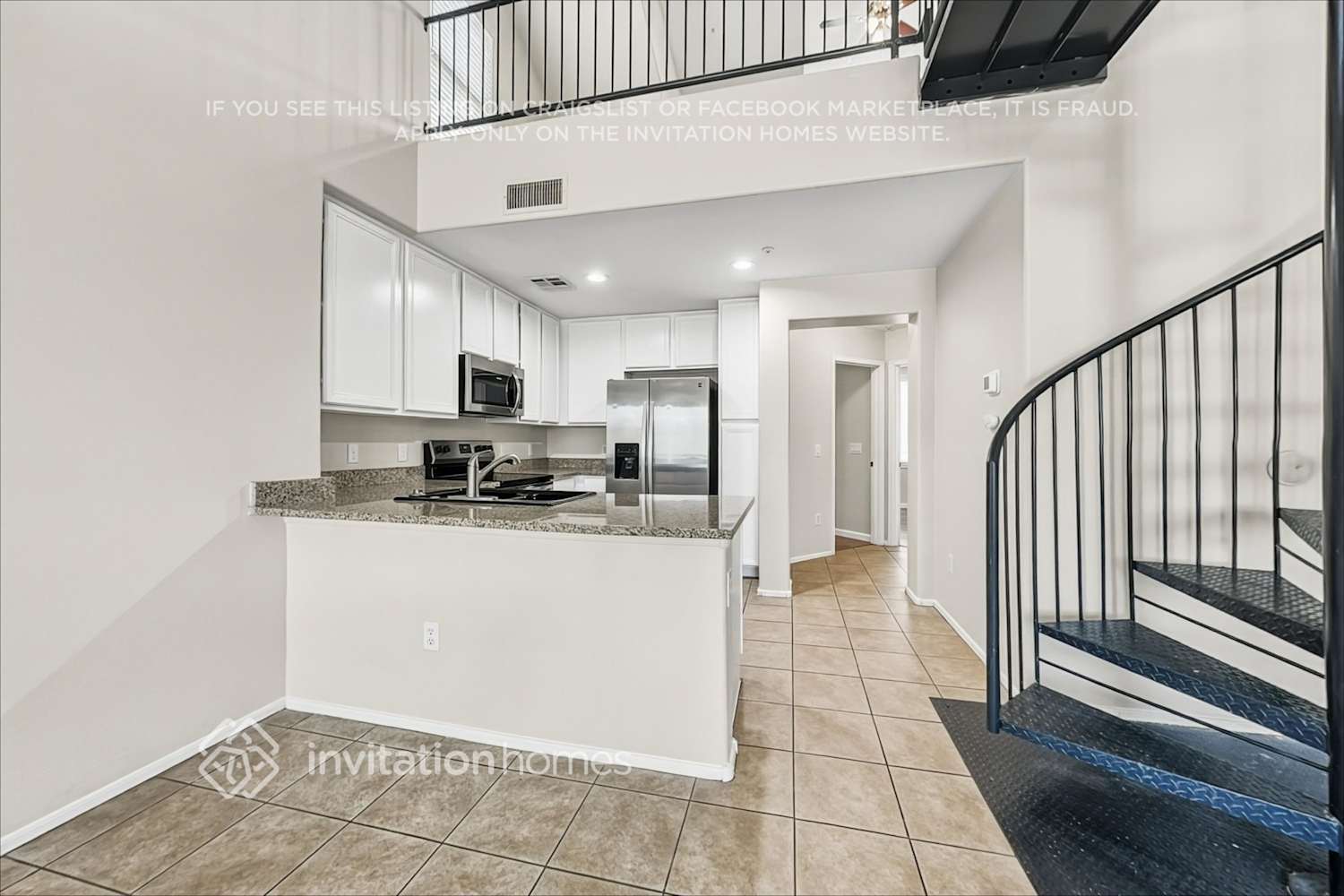 Building Photo - 4084 E Windsor Dr