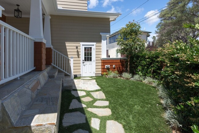 Building Photo - Four-bedroom home in the heart of the Village, offered furnished long-term lease. Ideally located...