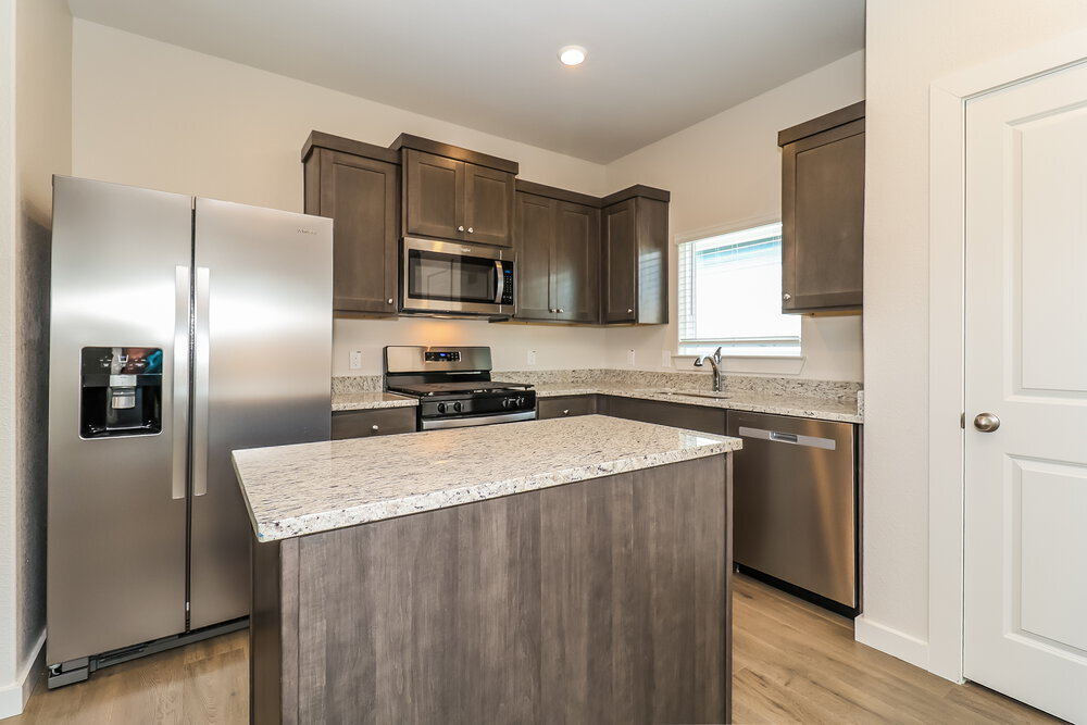 Building Photo - 1505 Woodwinds Dr