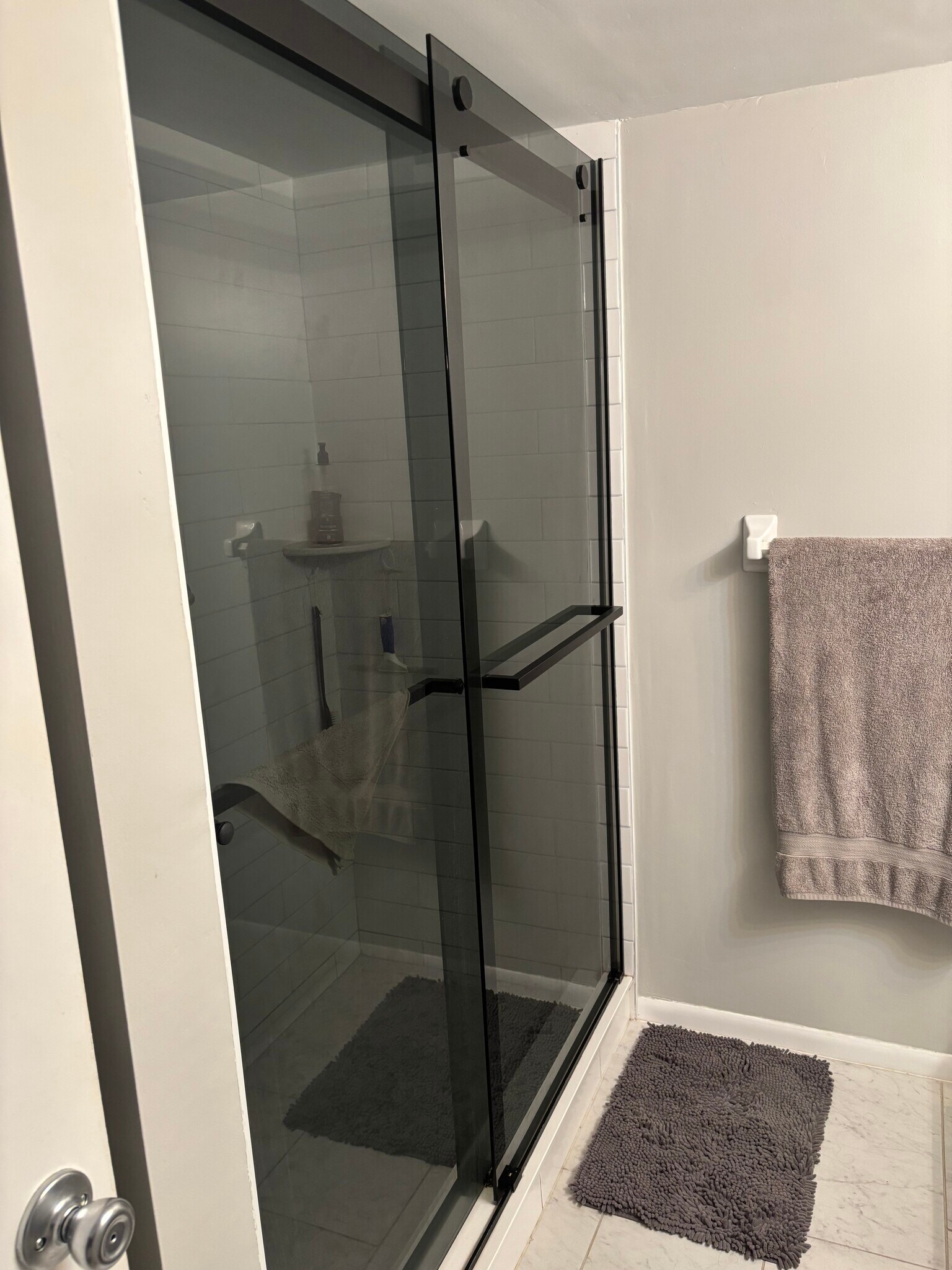 Bathroom Walk in Shower - 821 Patricia Ave