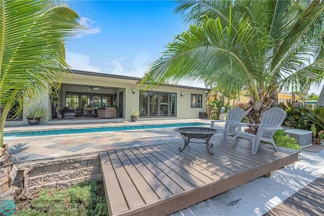 Building Photo - 1200 Guava Isle