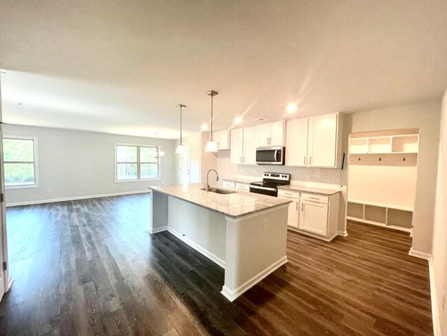 Building Photo - 129 Waltrip Dr