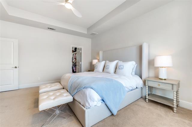 Building Photo - 5916 Hudson St