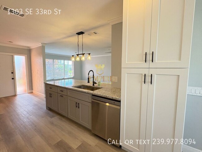 Building Photo - 1303 SE 33rd St