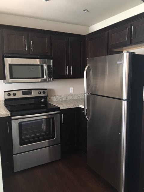 Building Photo - The Village at The Lakes