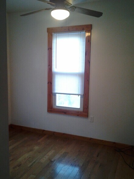 Building Photo - 822 Myrtle Ave