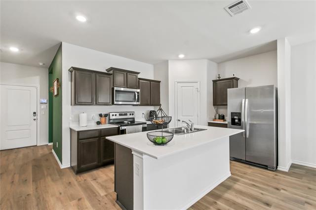 Building Photo - 755 Amelia Ct