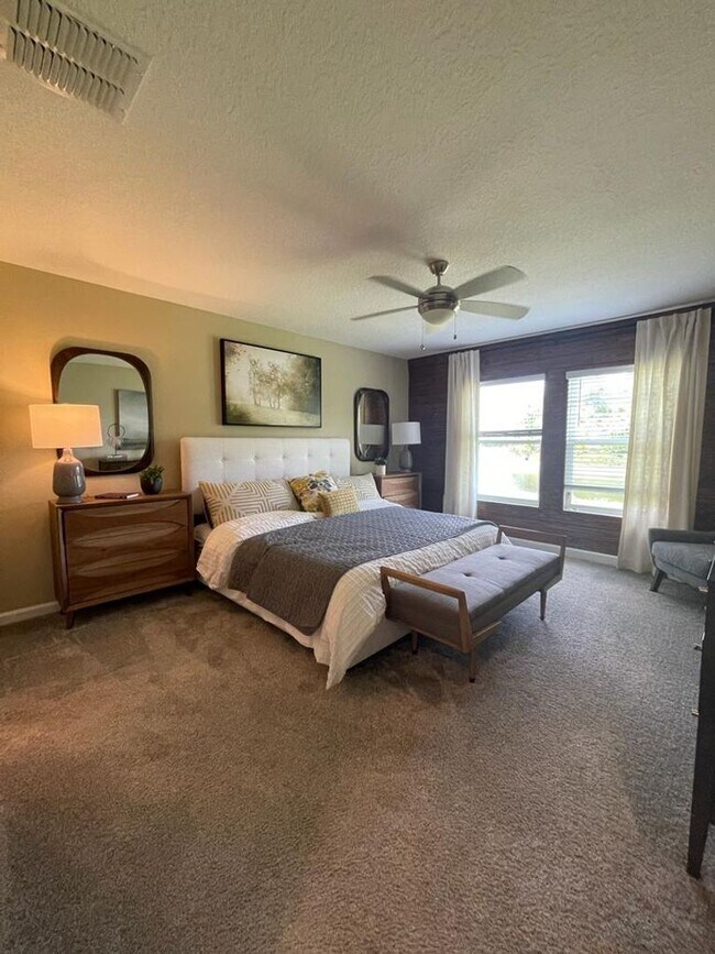 Building Photo - BEAUTIFUL BRAND NEW 2022 Home in the new S...