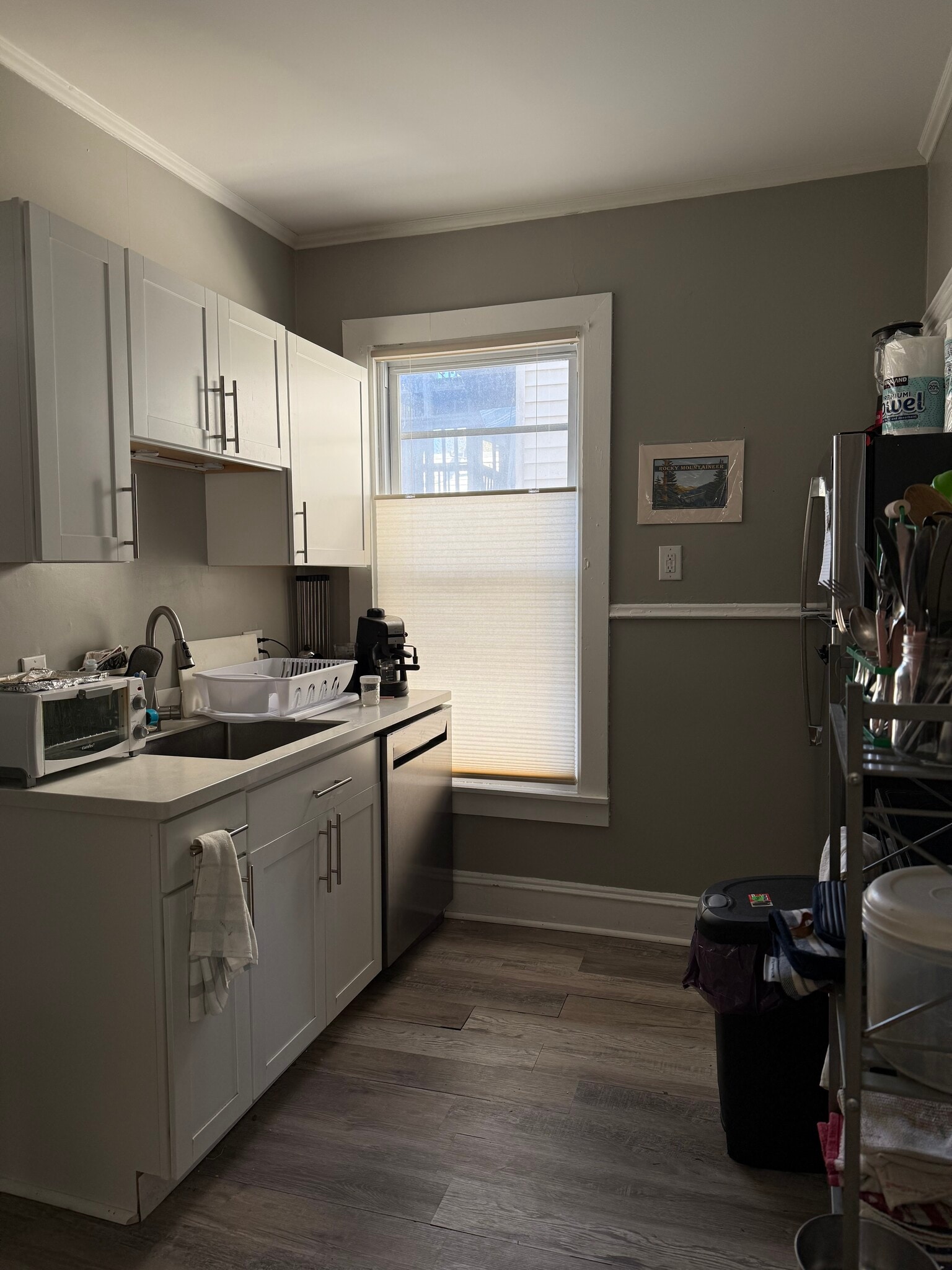 Building Photo - 10 Gilman St