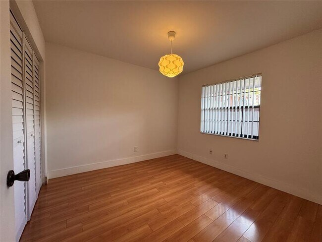 Building Photo - 2388 NW 89th Dr