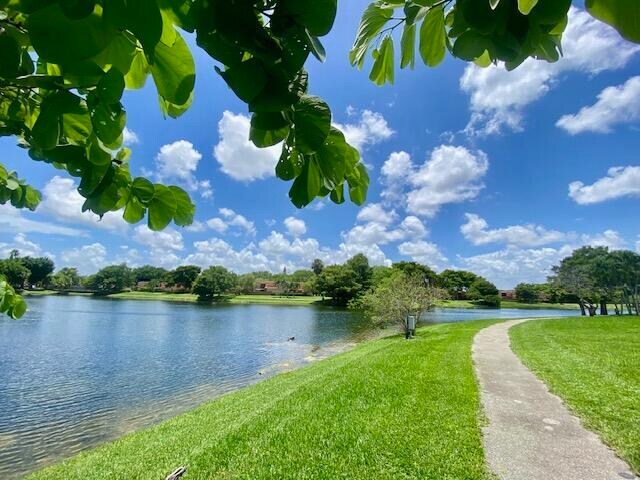 Building Photo - 8218 Severn Dr