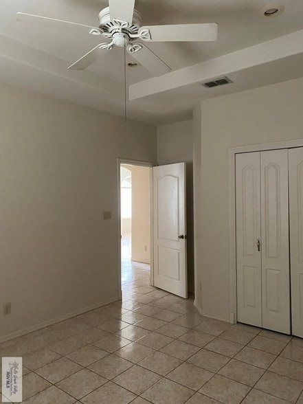 Building Photo - 25 La Paz Ct