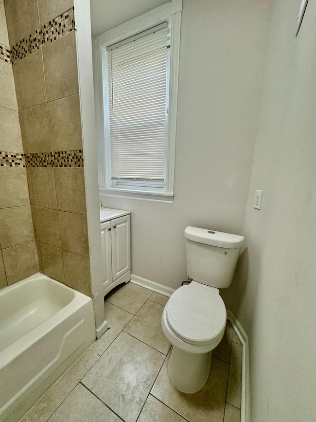 Building Photo - 3341 Potter St