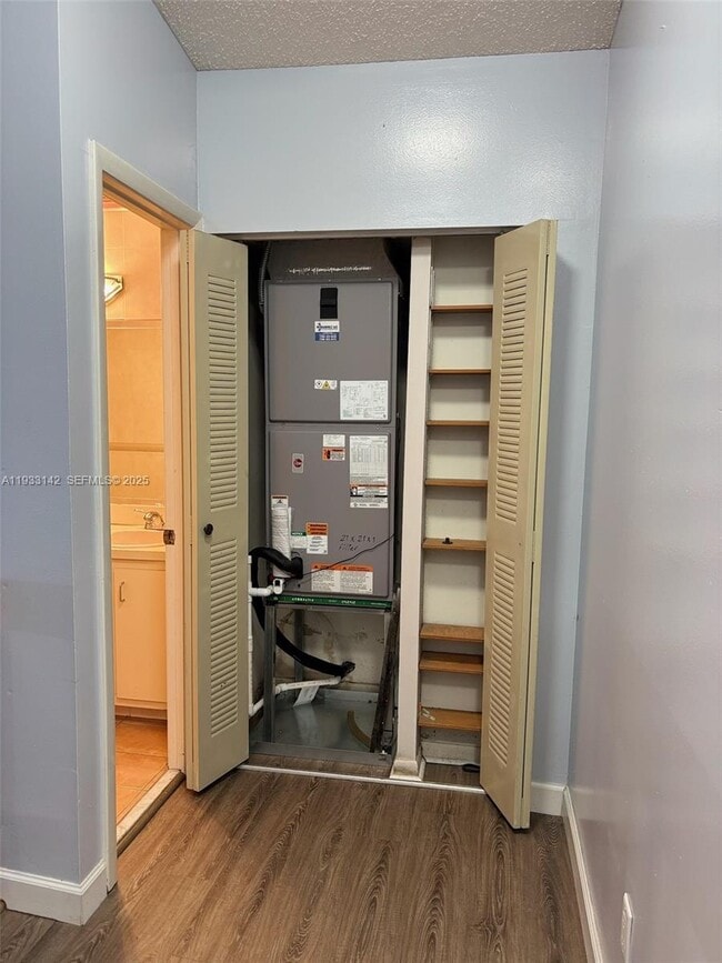 Building Photo - 6460 NW 192nd Terrace