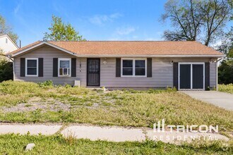 Building Photo - 3002 Hayman Terrace
