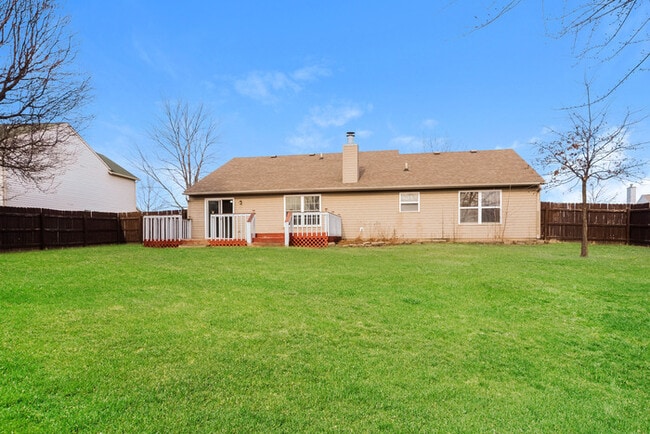 Building Photo - 536 Yorktown Ln