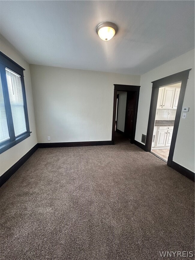 Building Photo - 41 Page St