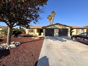 Building Photo - Charming 2 Bedroom Home in 55+ Valle Hermosa Community for Lease!