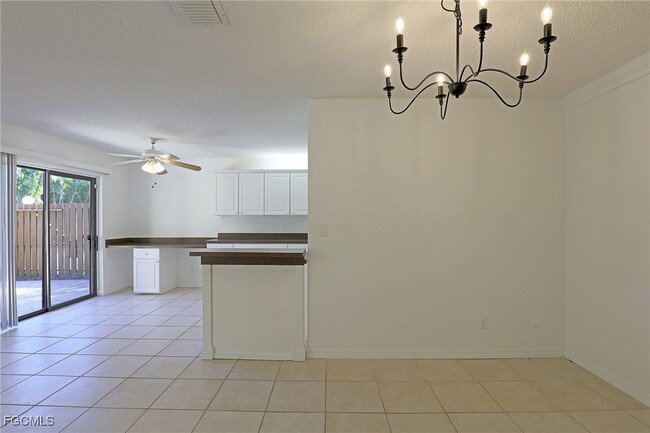 Building Photo - 12341 Woodrose Ct