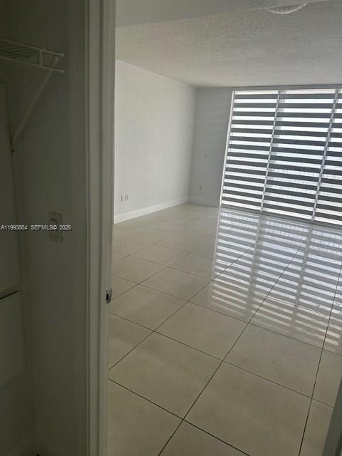 Building Photo - 1750 N Bayshore Dr