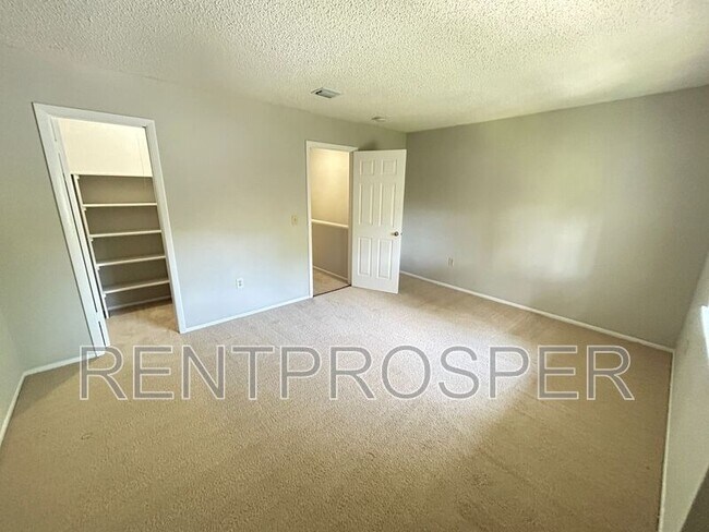 Building Photo - 4213 S Semoran Blvd
