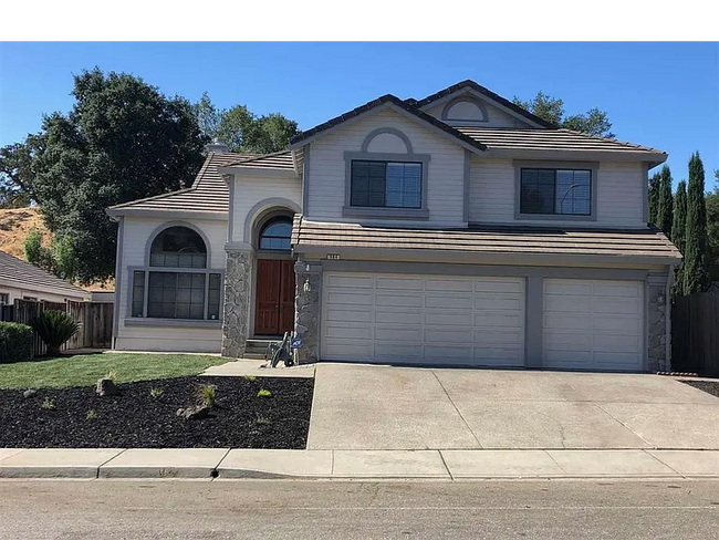Primary Photo - 564 Columbia Creek Dr