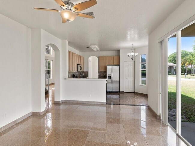 Building Photo - 4Bed/3Bath Executive Style Home~Pond View~...