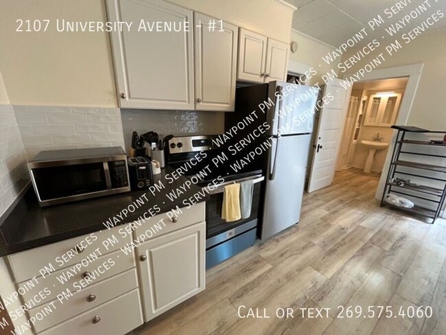 Building Photo - 2107 University Ave